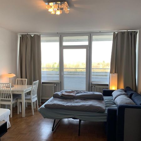 Business Messe Apartment & Wellness Spa Дюселдорф Екстериор снимка