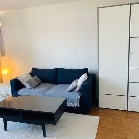 Business Messe Apartment & Wellness Spa Дюселдорф Екстериор снимка