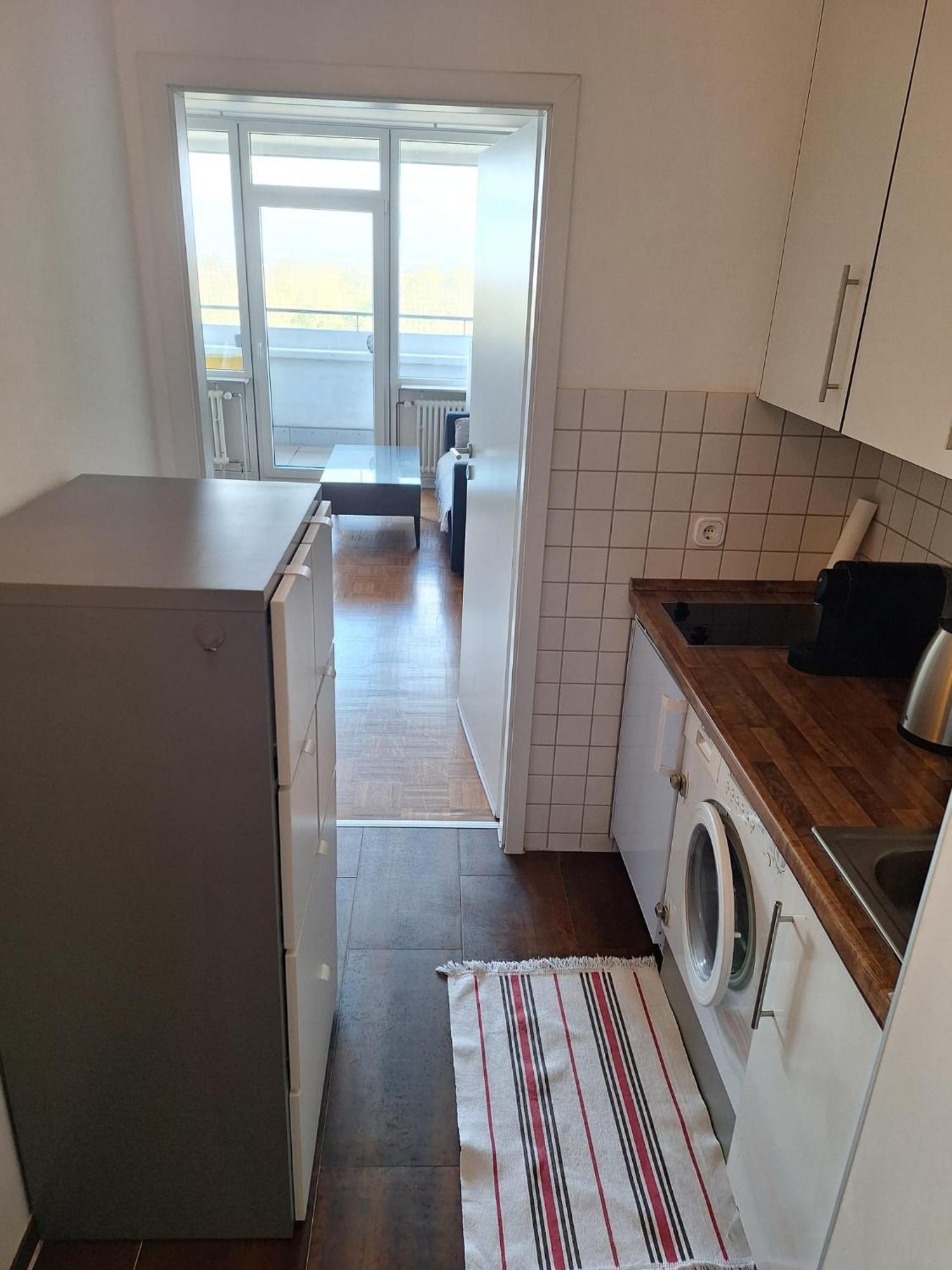 Business Messe Apartment & Wellness Spa Дюселдорф Екстериор снимка